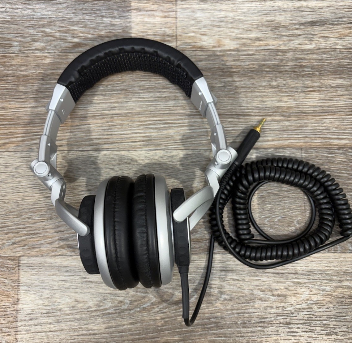 DJミキサー専用 SONY MDR-ZX700 LEFT Sony MDR-V700 DJ Headphones Over-Ear | Classic Studio/DJ Monitor