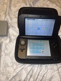 Nintendo 3DS XL Super Smash Bros Limited Edition Console -  Charger, Case
