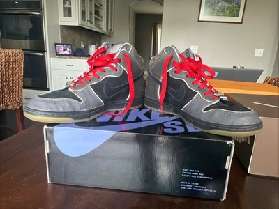 Nike SB Dunk High MF DOOM US Size 10.5 Pre-Owned - Original Box W/ Extra Laces