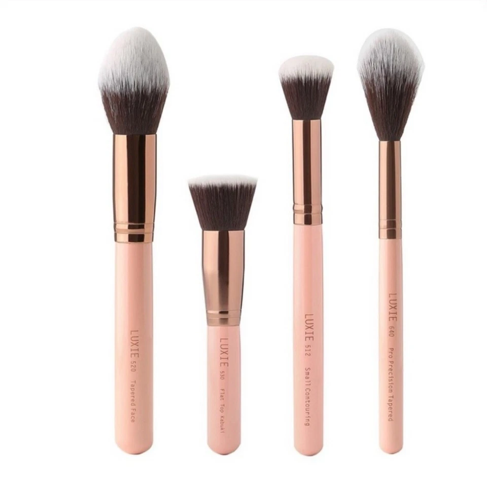 Juego de brochas de maquillaje en polvo Luxie - Colección Oro Rosa Foto 2 de 3