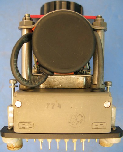 ELECTRO SWITCH CORP. ON-OFF-ON SWITCH 2296725-GR2 NSN# 5930-00-073-8869 - Picture 4 of 9
