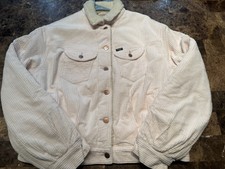 Medium Women’s Wrangler Sherpa Lined Jacket