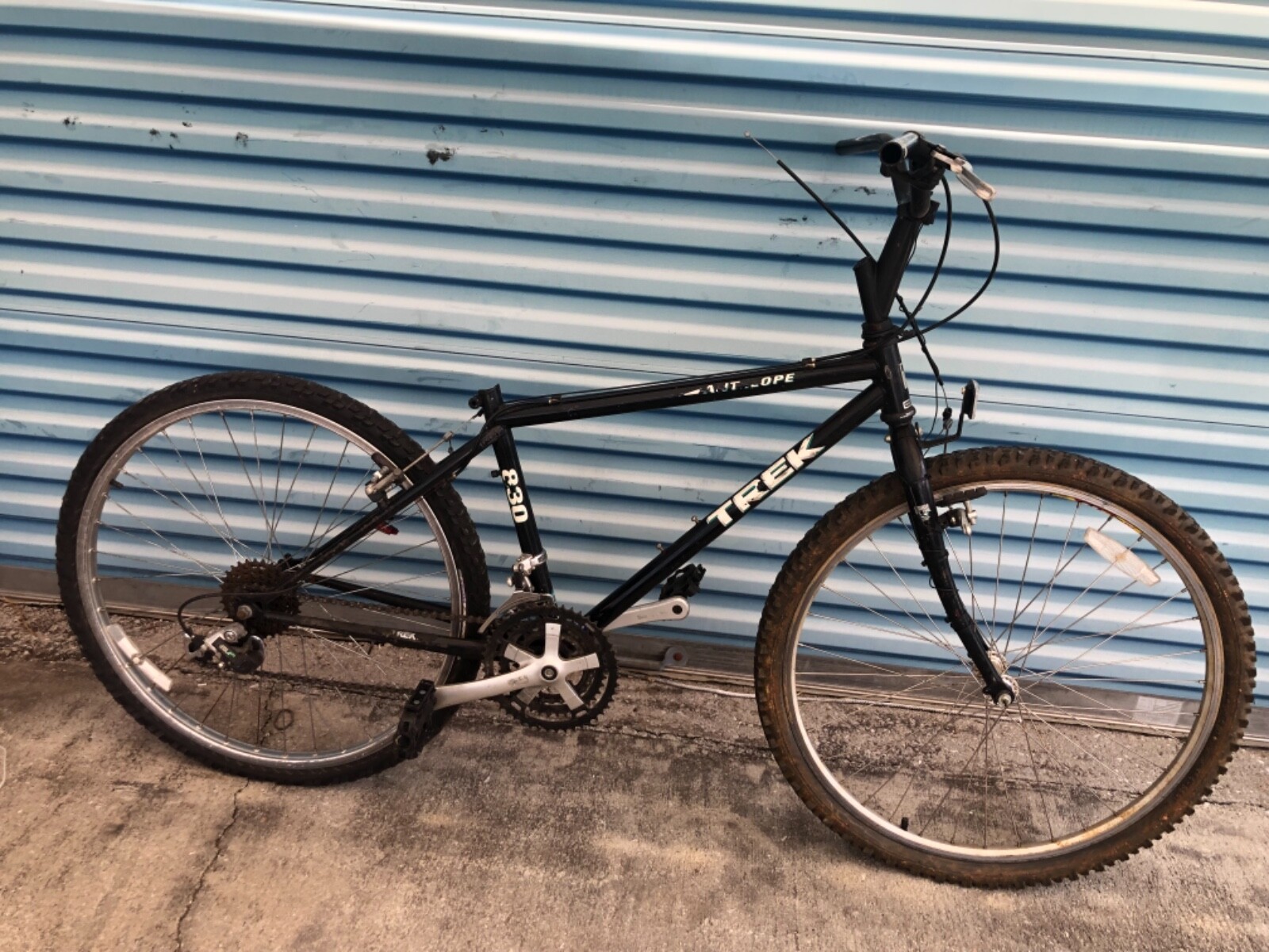 Trek Antelope 830 Mountain Bike- 14.5&rdquo; Frame- 21 Speed-