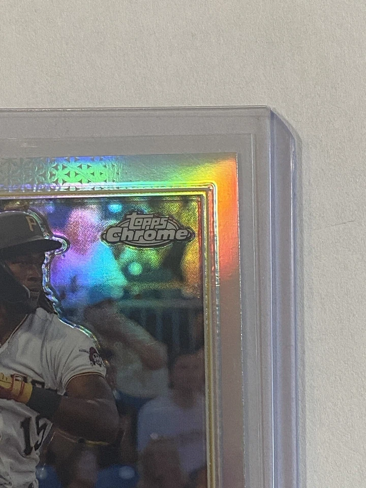 2022 Topps Chrome Sonic Oneil Cruz Refractor Variation Yellow Gloves RC SSP 🔥 - Image 2 of 4