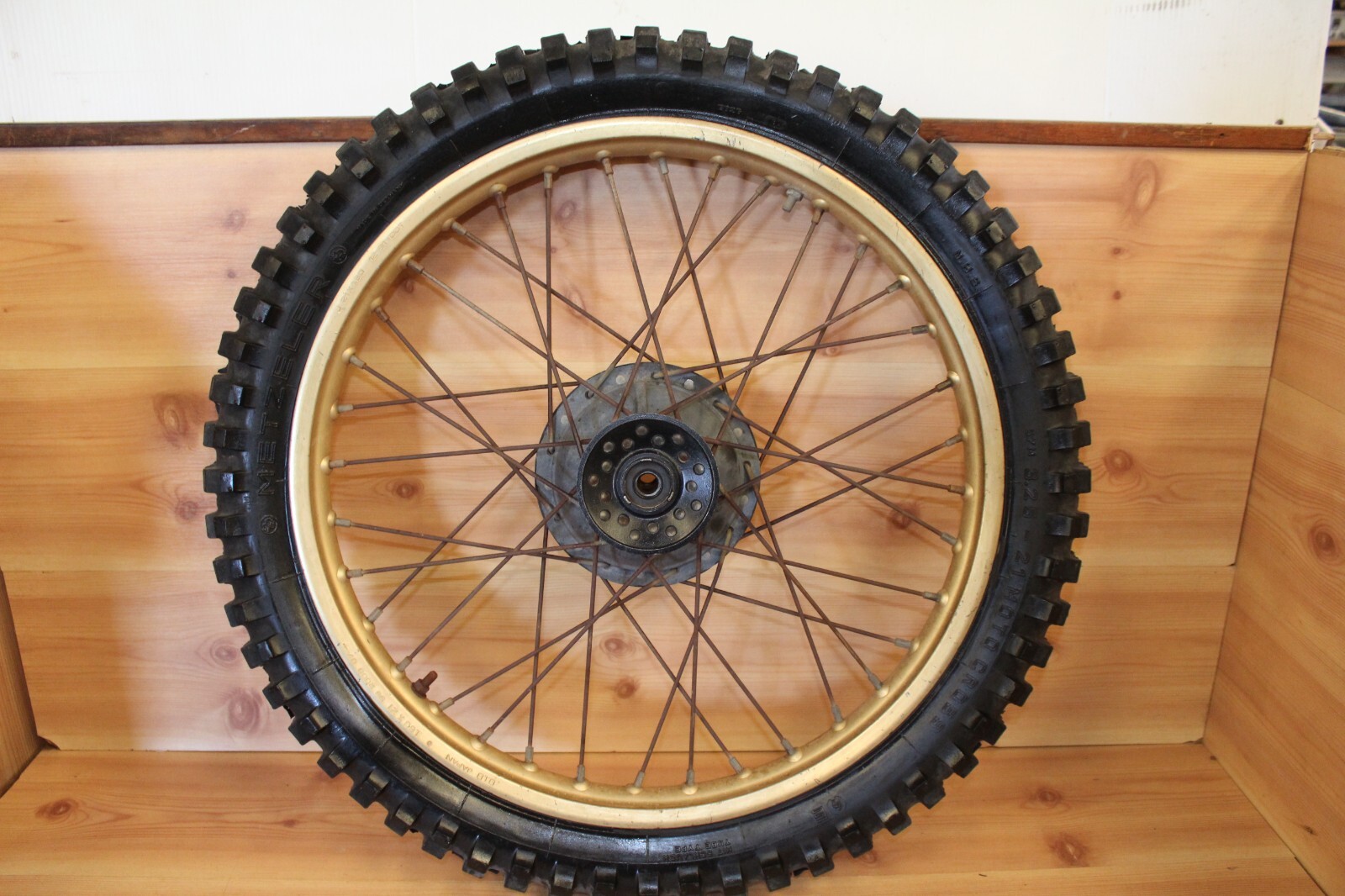 Yamaha YZ490 YZ250 IT465 IT490 OEM Front Wheel Rim Hub Tire GOLD 23X