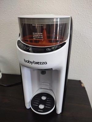 Baby Brezza Formula Pro Advanced Formula Dispenser(White)  only used a few times