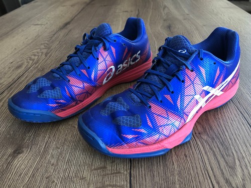 Asics Sportschuhe Hallenschuhe Handballschuhe Gr. 42 *gut