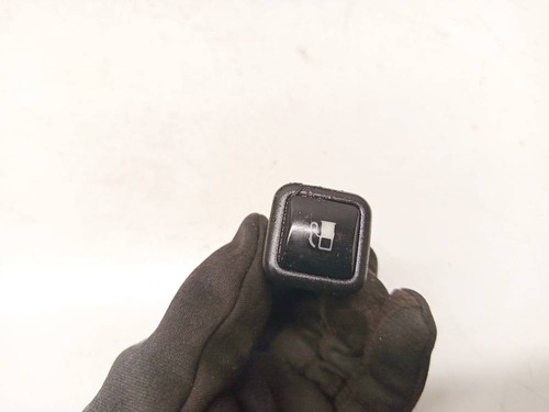 Volkswagen Passat 1999 Fuel Cap Switch (Gas Fuel Door Switch Butto #2717822-28