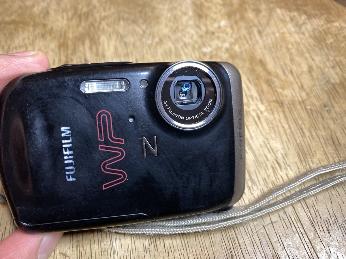 FUJIFILM Digital Camera Finepix Z33 WP 10.0MP Waterproof CCD Y2k