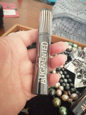 1 Stück Douglas AUGMENTED FALSE LASHES MASCARA Douglas Wimperntusche Schwarz NEU