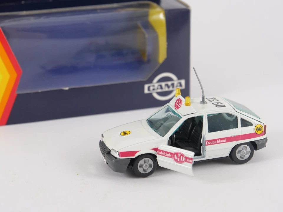 Gama Mini N° 1118 Opel Kadett AVD ARAG 5 Porte 1/43 Mai Giocato - Immagine 3 di 4