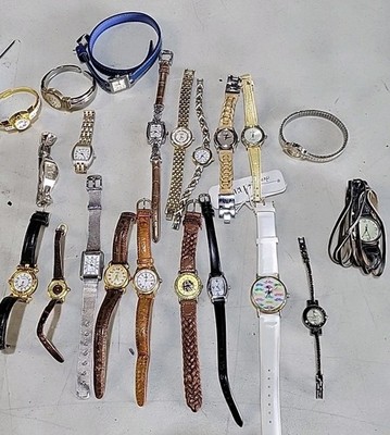 Vintage Lot 21 Ladies Watches Y2K Gruen Guess Microma Geneva Charlie Gitano