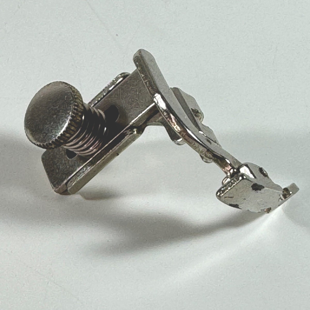 Genuine SINGER 161127 Zipper Presser Cording Adjustable Genuine SINGER 161127 Zipper Presser Cording Adjustable