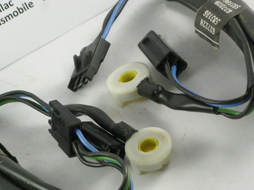 1985-1986 Buick Cadillac Oldsmobile NOS door lock illumination 20593186-7 - Picture 3 of 4