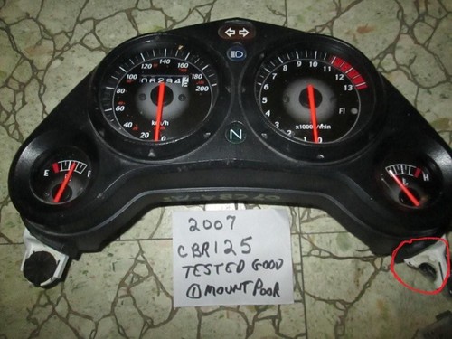 Honda 2007 - 2010 CBR125R speedometer cluster 37100-KTY-E31 IN KPH (6,294 KMS. )