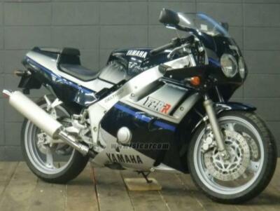 ヤマハ FZR400R EXUP 3EN2-14711 純正サイレンサー　