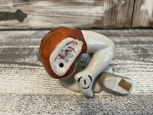 Vintage Aquincum Hungary 4” Ceramic Boy Tying Shoe Figurine - Bild 4 von 7
