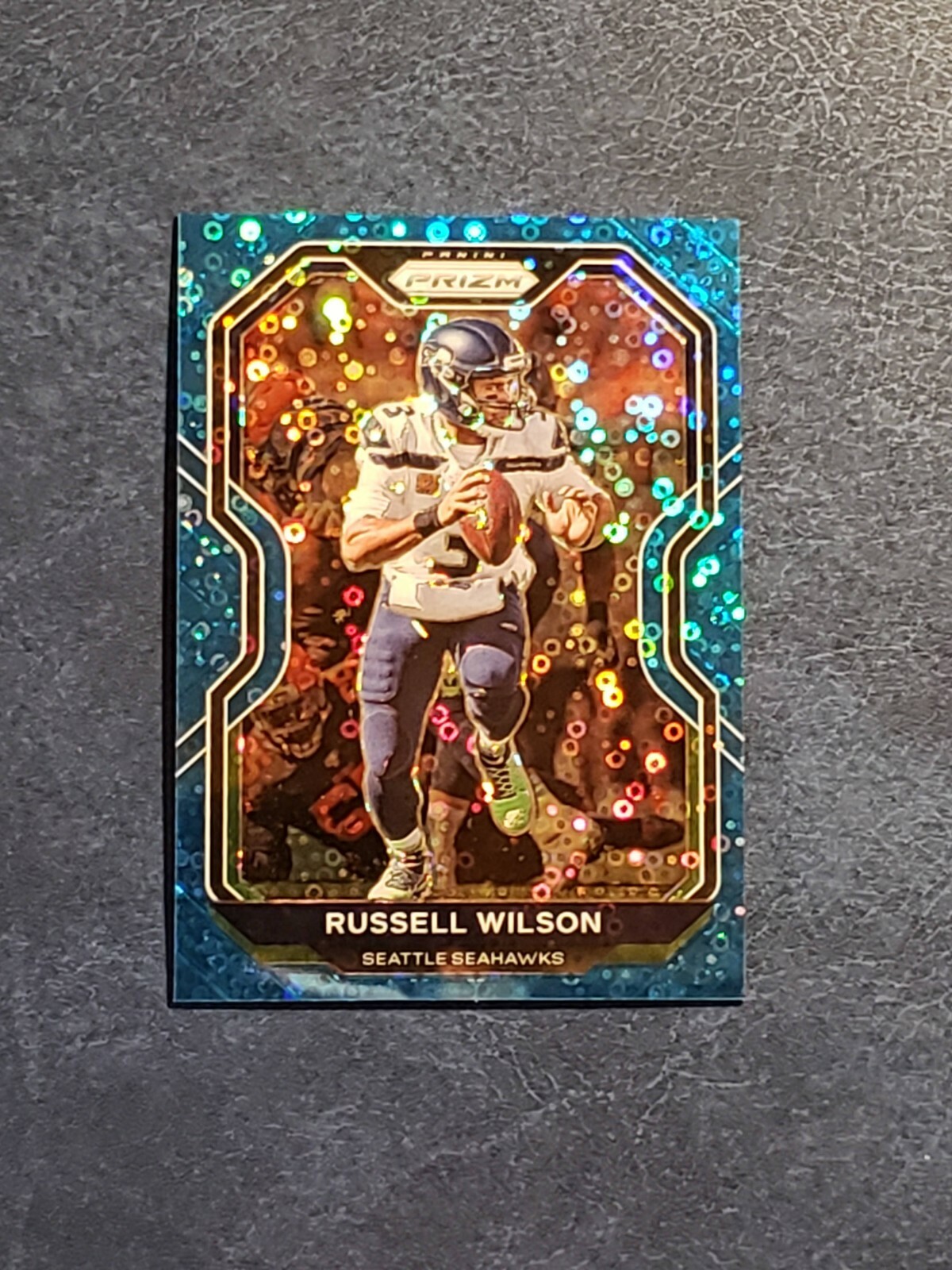 Russell Wilson 2020 Prizm Football #294 BLUE NO HUDDLE PRIZM 41/79
