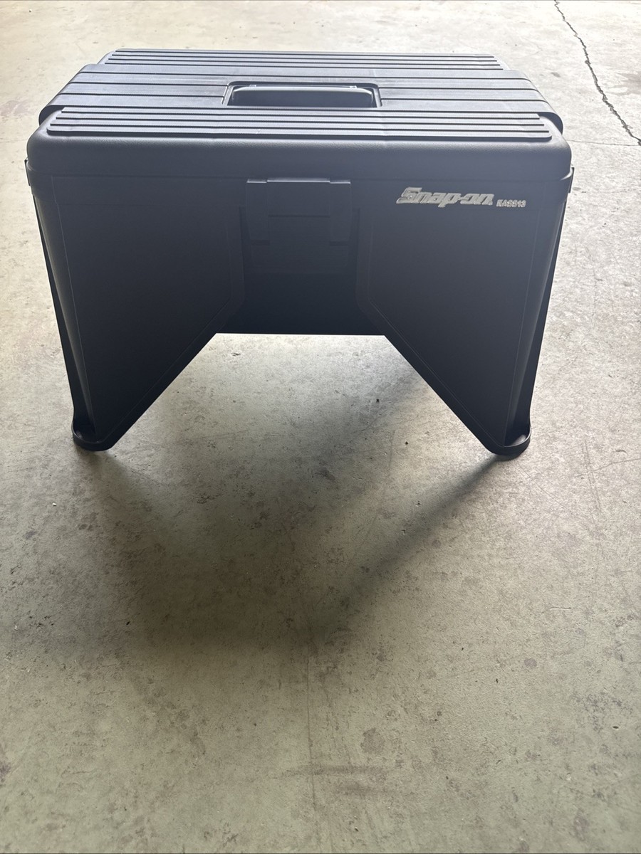 Snap-on Step Stool / Seat With Tool Storage and Tray - KASS13 for