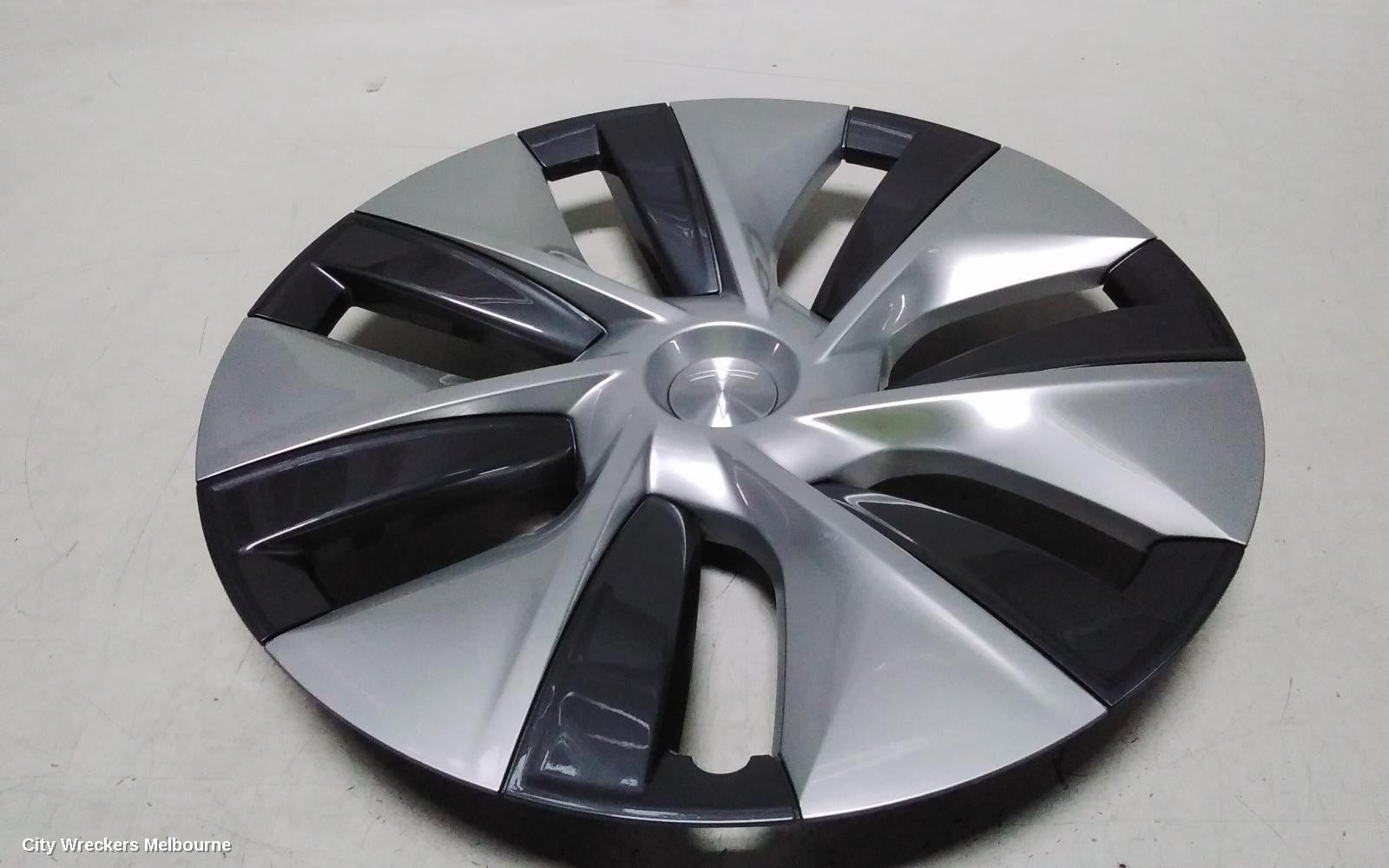 TESLA MODEL Y Wheel Cover/Hub Cap, 1ST GEN, FACTORY, 19IN, GEMINI, 7 SPOKE, 03/2