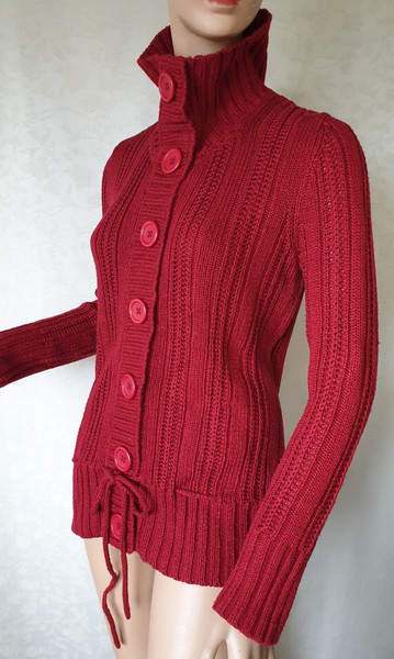 SIZE-S/M, UNBRANDED Red Cardigan.