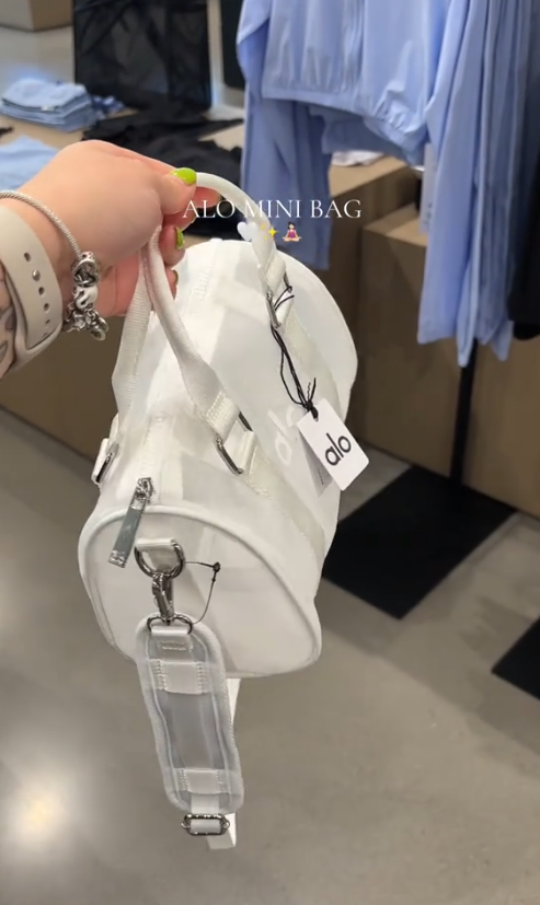 alo ホワイト ボディバッグ ロサンゼルス発大人気ブランド 新品 alo ボディバッグ ウエストポーチ
