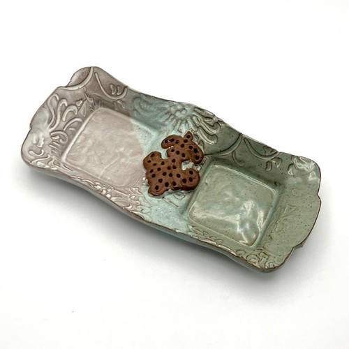 Plato para servir Libby D’s Studio Mardi Gras barro flor de lis plato nuevo Orlean - Imagen 3 de 8