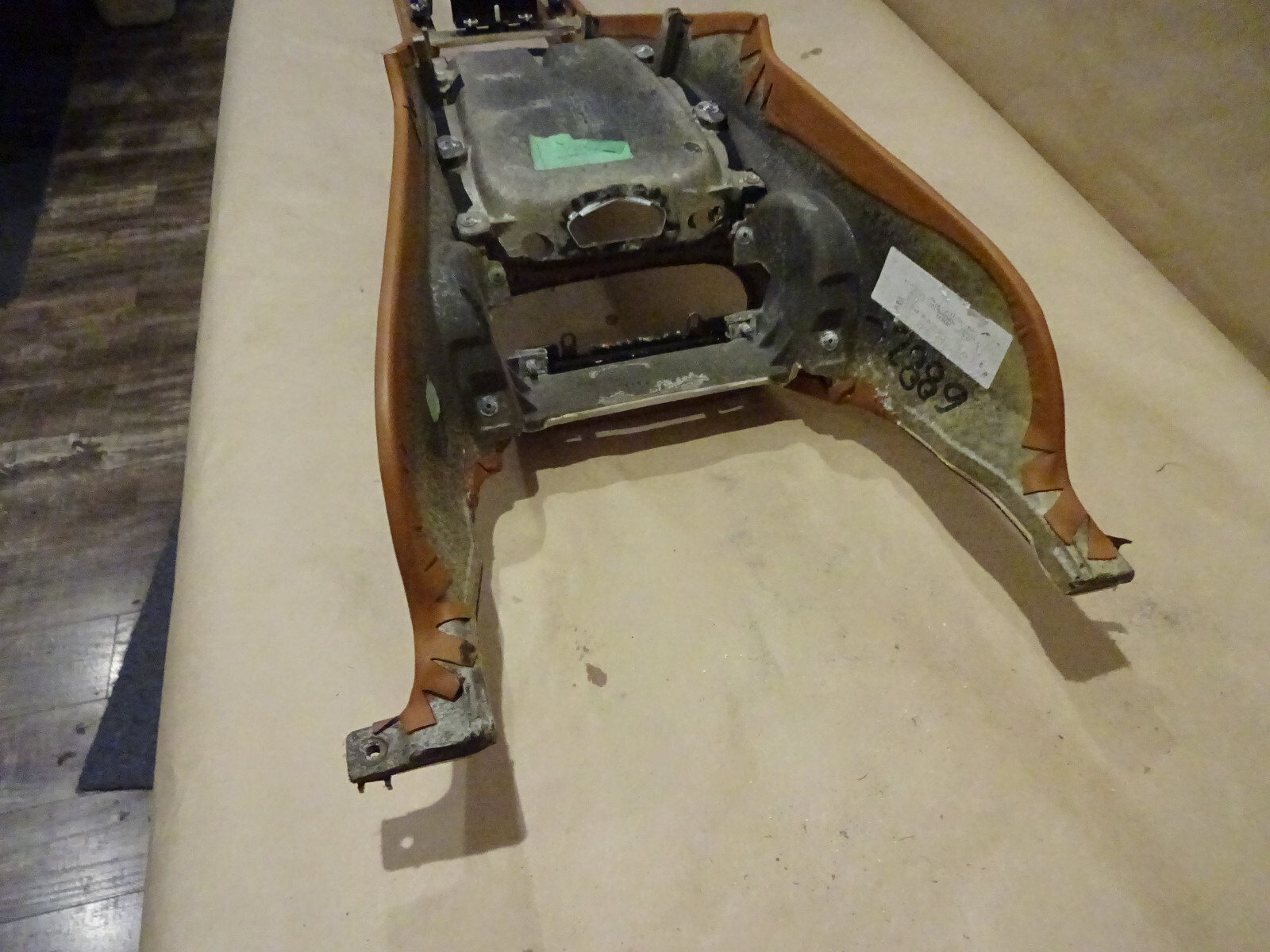 Ferrari California - Center Tunnel /Console - P/N 80803800