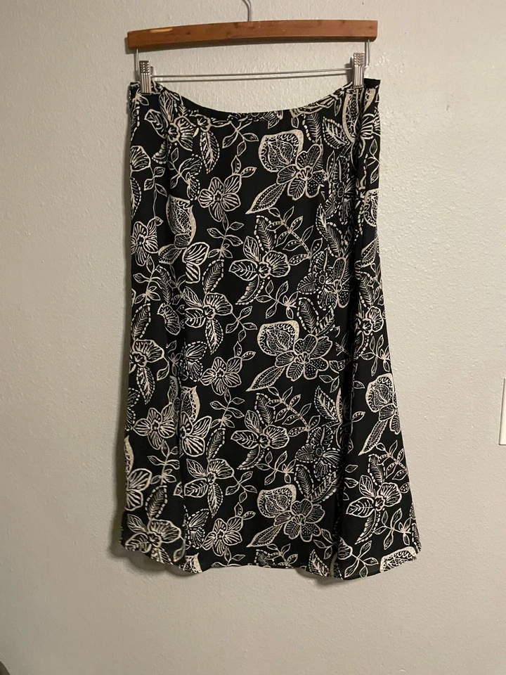 Maxi Falda Vintage Para Mujer Talla 14 Negra Floral Gasa Fluida Capricho Años 90 Y2K Foto 2 de 4