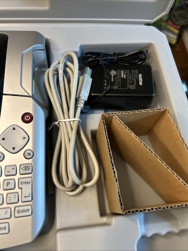 Brother P-Touch PT-2110 PC-CONNECTABLE LABELING SYSTEM Printer/Case - 第 3/9 張圖片