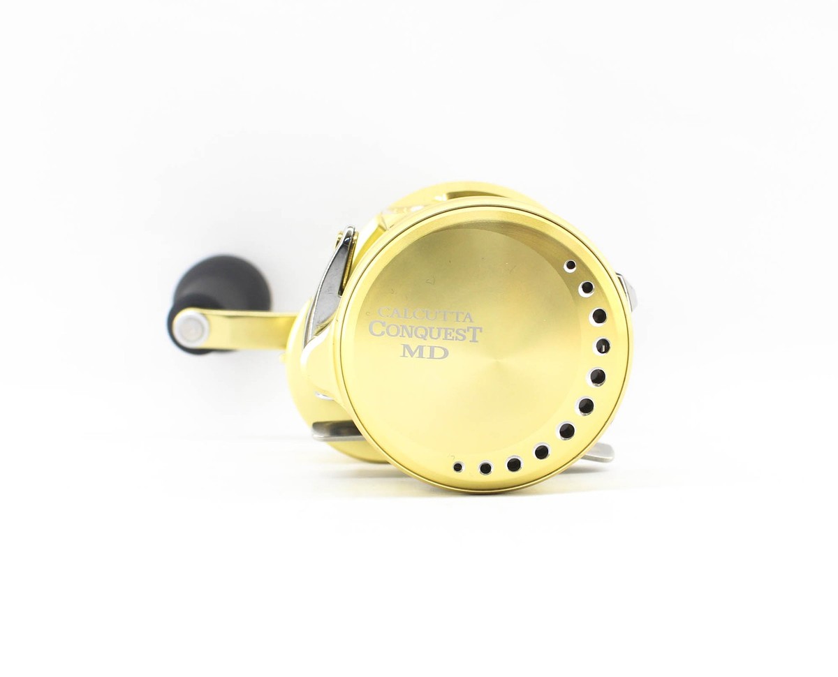 Shimano Reel Baitcast Calcutta Conquest MD 300 XG LH Right