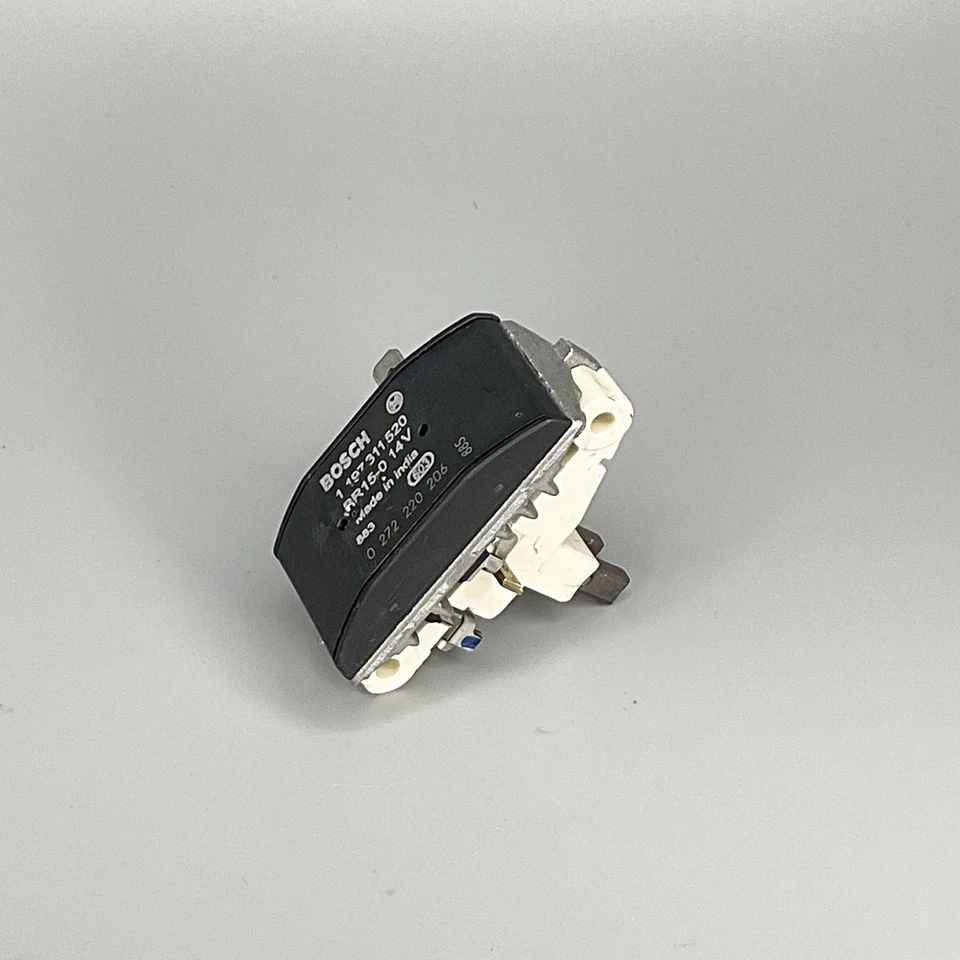 Regulador alternador OE Bosch 14V 1197311520 para Volvo 850 C70 V70 S70 Foto 2 de 4