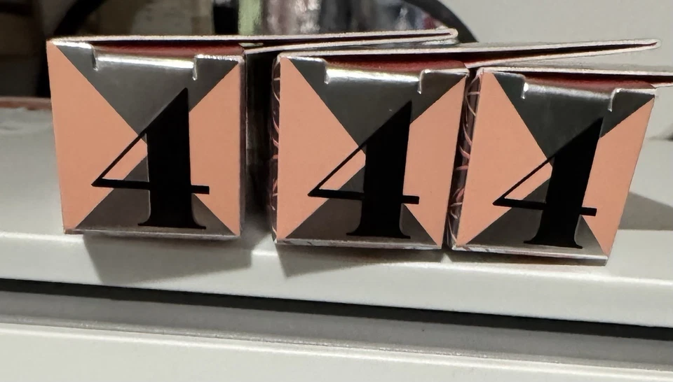 3 New Benefit Cosmetics Gimme Brow+ Brow-Volumizing Fiber Gel #4 0.1oz $30 - Image 2 of 4