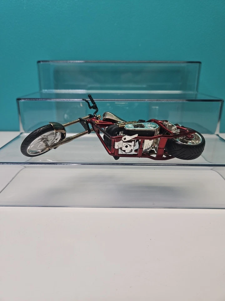 West Coast Choppers Penny Saved Motorcycle Jesse James Green 1:24 Scale - Image 4 of 4