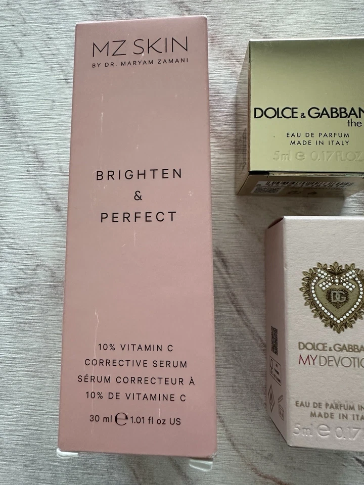 Suero MZ Skin Brighten & Perfect Vitamin C + Juego de Perfumes Dolce & Gabbana NUEVO Foto 2 de 3