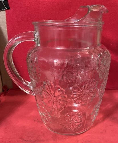 Vintage 1970’s Anchor Hocking Clear Spring Song Pitcher with Daisies and Ice Lip