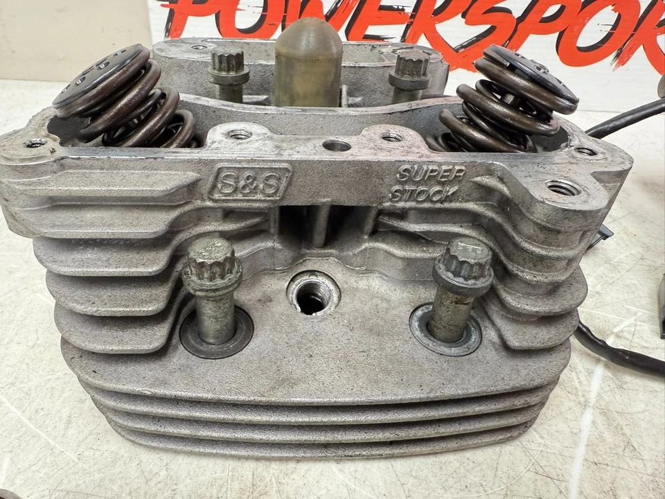 Válvulas de culata de ciclo S&S resortes y válvula de liberación de compresión y caja basculante Foto 2 de 4