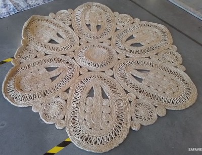 IVORY 7'-0'' x 7'-0'' Broken Thread Rug, Reduced Price 1172782172 NF360B-7R