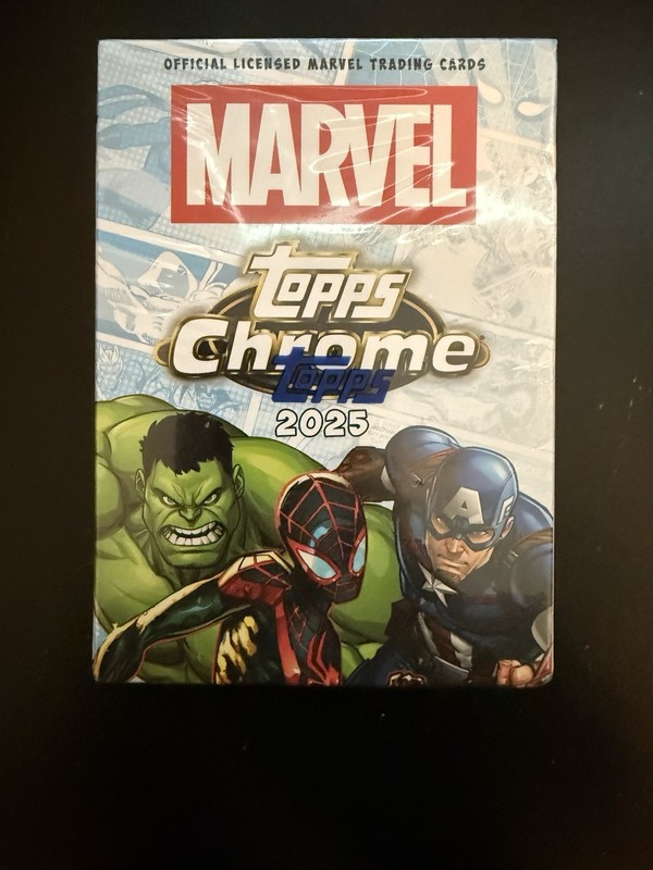 Topps Topps Chrome 2025 Marvel Trading Card Box 28 Cards Parallel