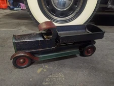 Vintage 1920s Turner Toys Pressed Steel Dump Truck Toy Original Paint C Cab