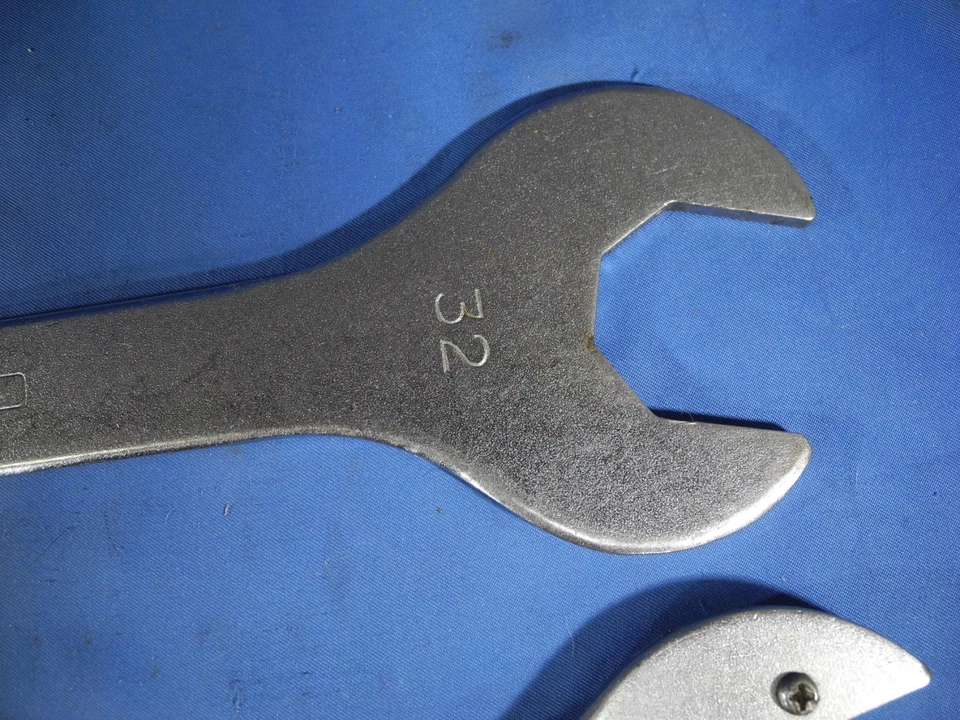 Shimano #TL-FC30 3 llaves para rueda dentada delantera / juego de cabeza / pedales (usado) Foto 4 de 4