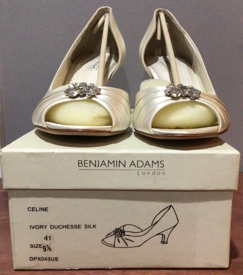 Sapato de Salto Celine Benjamin Adams London - Seda Duquesa Marfim Tamanho 9.5 Formal - Imagem 2 de 4