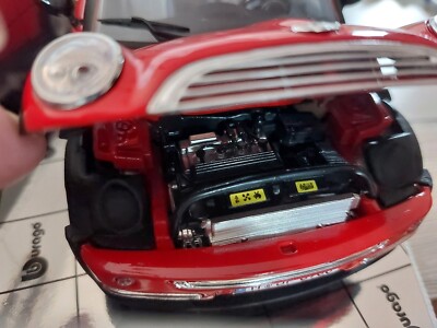 Miniature Burago 1/18 Mini Cooper Rouge - état Parfait, Boîte Légèrement Abîmée