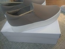 Vince Warren Sneaker/WARREN -B, women's size 10M