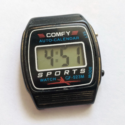 Vintage Electronic Digital Wristwatch Sports COMFY AUTO-CALENDAR CF-523M