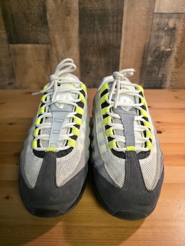 Nike Air Max 95 OG 2020 (GS) Black/Neon Yellow-LT Graphite CZ0910-001 Size 6.5Y - Picture 3 of 14