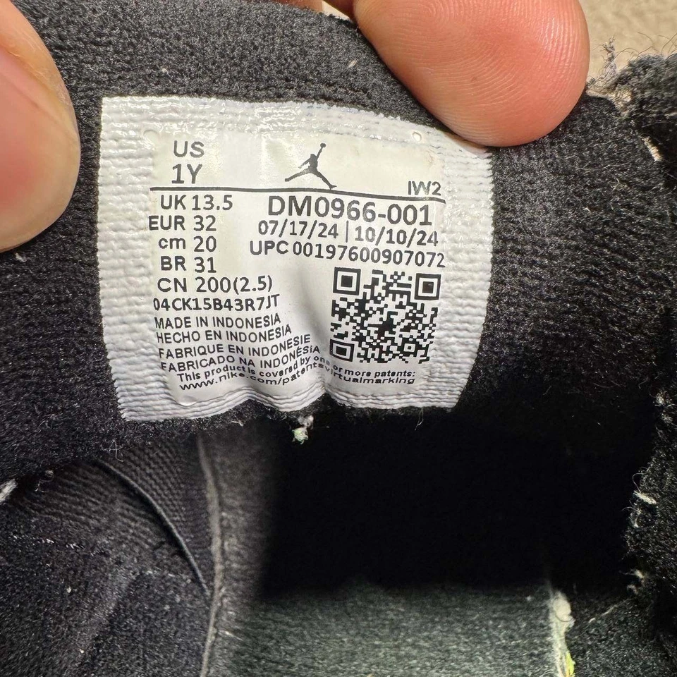 Nike Air Jordan 3 Retro Negro Gato Niños 1Y DM0966-001 Zapatos Atléticos de Baloncesto Foto 2 de 4