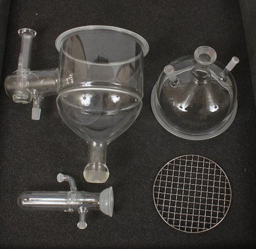 Stanford Glass 3-Neck Reaction Vessel 14/35, 10/30, 35/25 Ground Joints - 8" OD