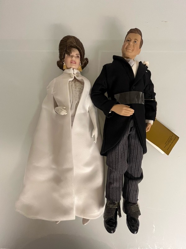 JFK And Jackie Dolls By Franklin Mint ~Inaugural Ball Porcelain Bisque W/Tag