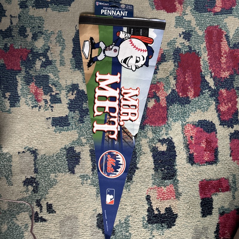 NY Mets Mr Met Pennant MLB Baseball Banner Fan Cave Decor